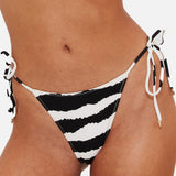 Le Triangle Bottom - Wild Zebra
